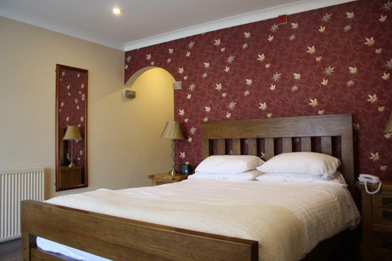 The Feathers Pocklington Extérieur photo